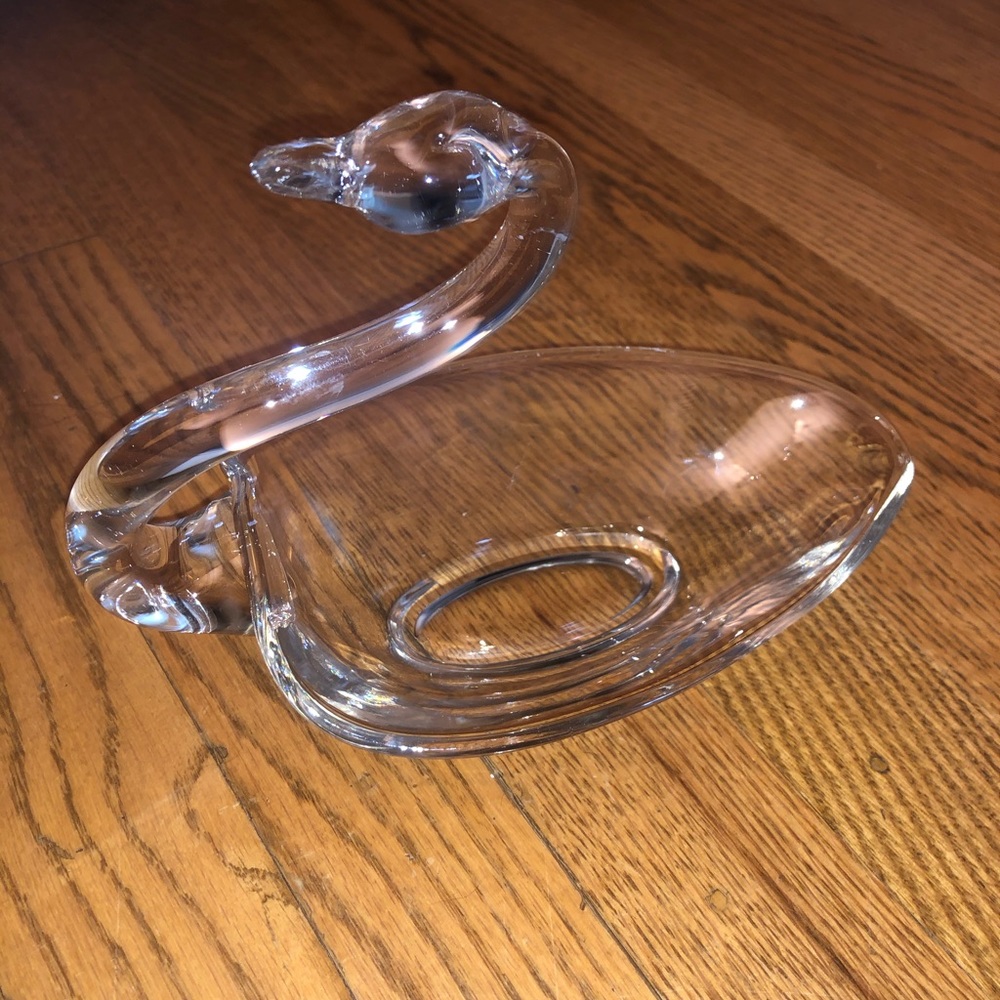 Vintage swan glass dish